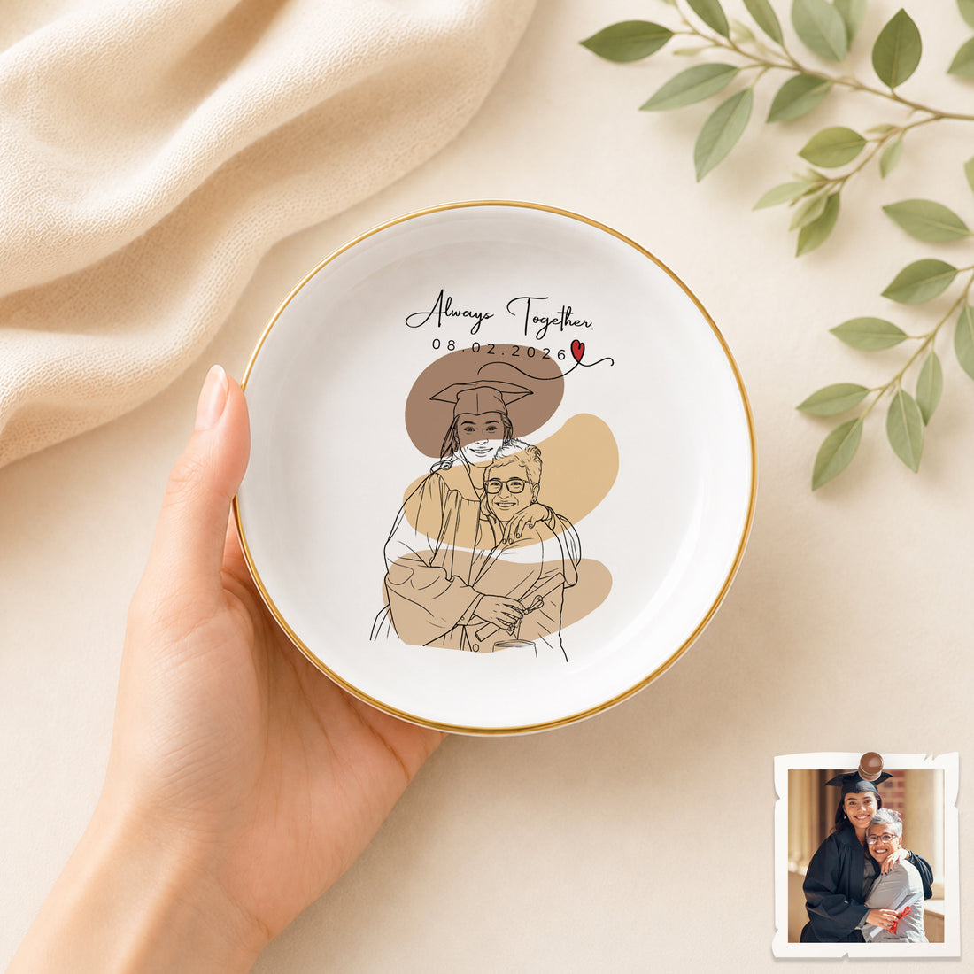 Personalized Graduation Detailed Line Art Trinket Dish with Custom Text, Custom Graduate Keepsake Jewelry Holder Gift