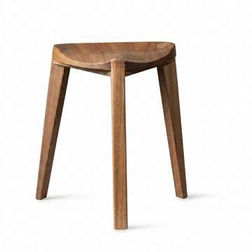 Sgabello Nire XL – Legno massello di olmo intagliato a mano con seduta scolpita